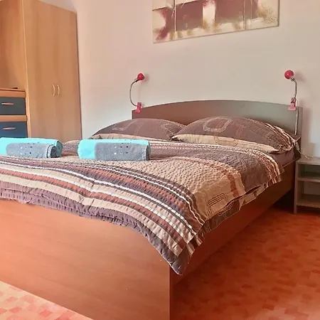 Apartmama Apartment